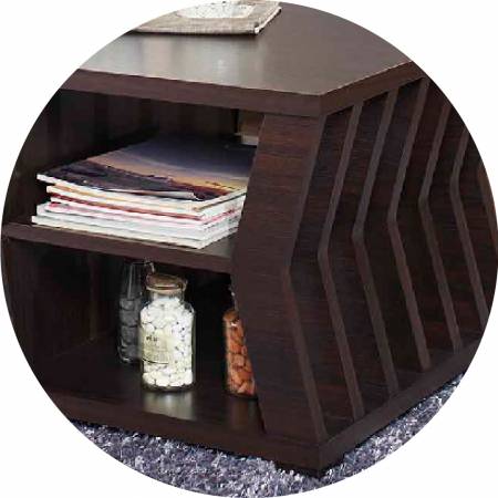 Az egyedi asztallábak növelik az asztallap alátámasztását.